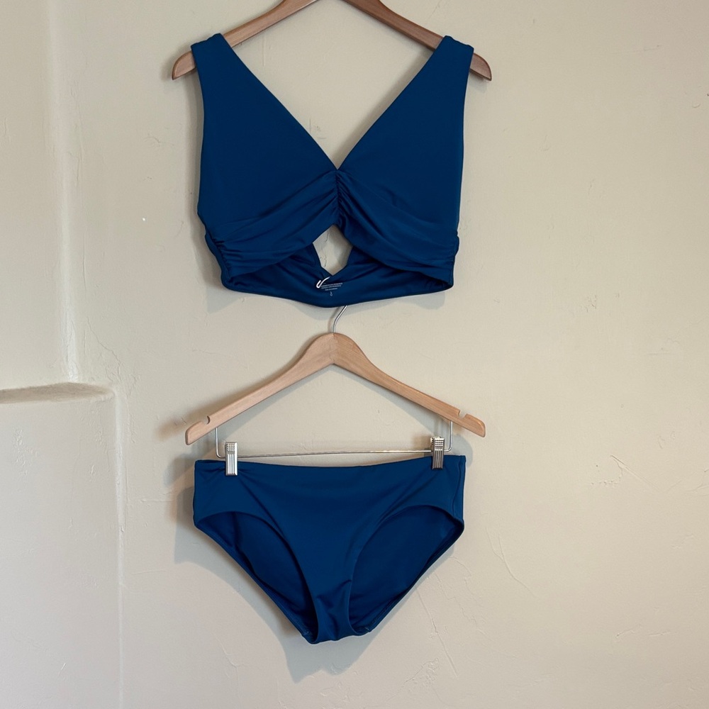 Athleta Vibrant Blue Gathered Bikini Top and Matching Bottom
